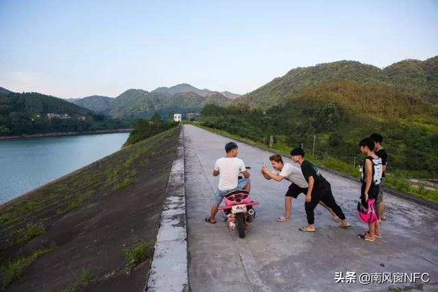 “鬼火”焚身