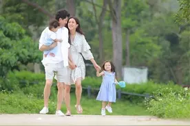 香港女星钟嘉欣宣布息影退出娱乐圈，今后不再拍戏图片