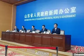 不分地域！60岁以上老人在山东免费乘公交图片