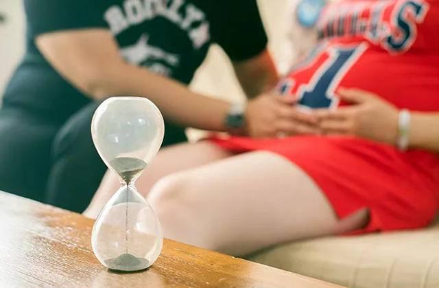 刚回来又想上厕所！怀孕过程中尿频这些事儿，papi酱说的太真实了