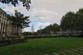 今日七彩斑斓的我图片