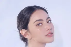 泰国“小腰精”Mai Davika，混血高颜值，身材很苗条图片