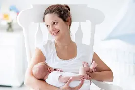 哺乳期来临！新手宝妈学会选购储奶袋了吗？图片