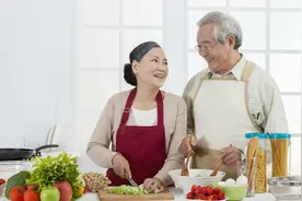 一辈子不生孩子会怎样？国内首批丁克家庭的晚年生活，给出了答案图片