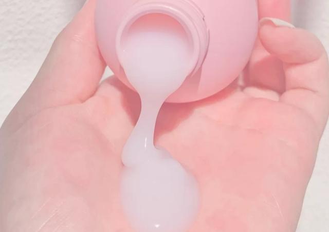 身体乳去年打开今年还能用吗