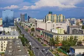 蒙古国20年GDP同比下降5.3%，与内蒙古相比经济总量相差多少？图片