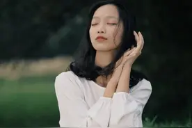 母亲让女儿帮儿子买车，其一口答应：那离了婚，我回娘家你养我图片