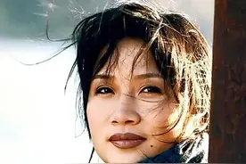 李娜从一代歌后到削发为尼，你以为是为情所困，其实里面藏着秘密图片