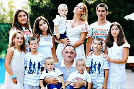 俄罗斯女人生了孩子就变胖？这位10个孩子的英雄母亲告诉你真相图片