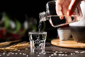 上海人的白酒图片