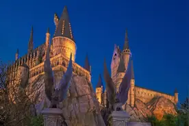 国庆长假，有人在环球影城挣了好几万图片