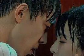 小彩旗银幕初吻被晏紫东吻出"拉丝"，是艺术献身还是博人眼球？图片