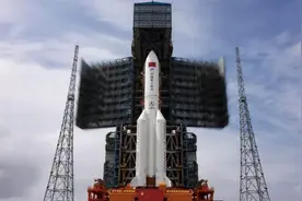 大国重器——“长征”五号图片