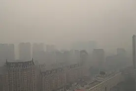 真呛的慌！哈市出现严重的雾霾天，没事别出门了图片