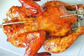 烤鸡不用去大商场买，在家自己做，香酥美味，全家人都爱吃图片