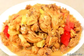 做家常炒鸡时，不要直接下锅炒，多加这一步，肉质鲜嫩，无腥味图片