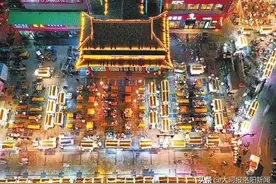 河南开封夜经济造富能力惊人，力图再现大宋不夜城的辉煌景象图片