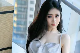 这样的董小姐，妩媚动人图片