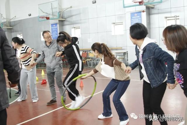 运动会通讯稿范文 运动会通讯稿范文300字(图19) 运动会通讯稿范文 运动会通讯稿范文300字(图19)
