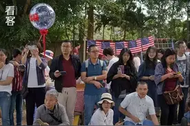 为曲线“鸡娃”，卖房卖车移居泰国：想逃离内卷，换来破碎名校梦图片