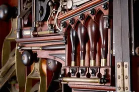 没有任何作品存世，仅凭两套工具便被封神的美国名匠——斯塔德利图片