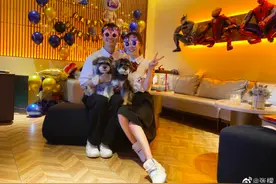 小五金恩圣生日疑订婚，与张檬穿情侣装晒对戒，网友直呼好浪漫图片