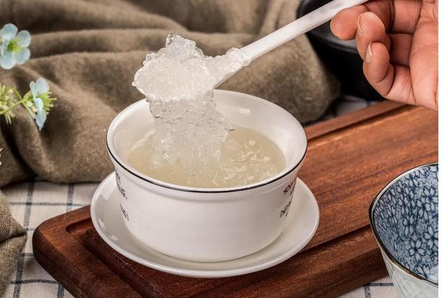 花胶 海参和燕窝哪个好 花胶 海参和燕窝哪个好一点