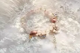 心理测试：你认为下面哪条手链最迷人？秒测你的心机有多深！A：图片