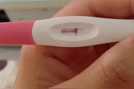 月经推迟一周以为是怀孕？医生却这么说图片