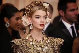 这“精灵”般的美貌是人间真实存在的吗？图片