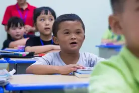 央视网评丨救助范小勤，不该等到他被“抛弃”后图片