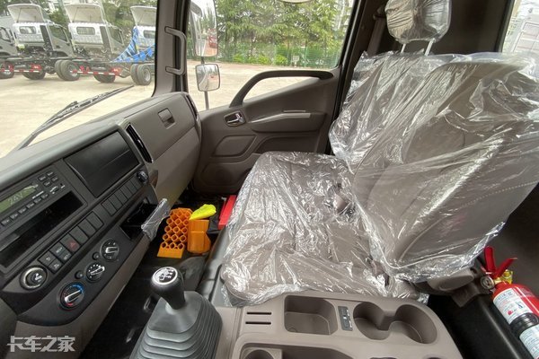 福田单排汽油版小货车_国六排放标准轻卡选择_福田欧马可S1 4.17米单排栏板轻卡