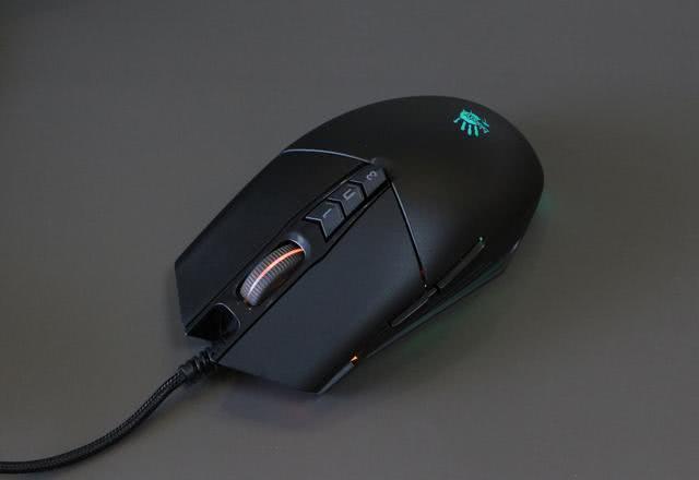 200万圈光轮！伪游戏发烧友、办公用户用啥鼠标？血手幽灵P9