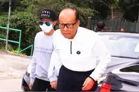 李嘉诚迎来至暗时刻：身价缩水都是小事，官司和疾病缠身咋解决？图片