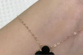 神秘的墨翠美在哪里？墨翠解说，黑得刚毅，翠绿欲滴图片