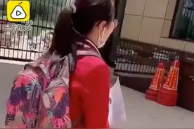 宝妈拍视频嘲笑女儿长太胖，网友：如果是拍你，你还笑的出来吗？图片