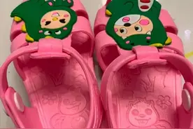 宝宝的脚脚能有多可爱？网友：好想养一个啊图片