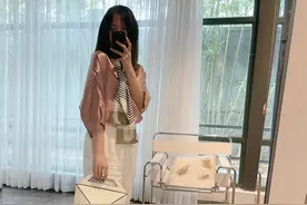 优雅洒脱真丝体感 可不可以只发图不说话🙊图片