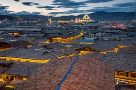 打卡香格里拉“月光城”：漫游古城梦境，寻第五颗陨石踪迹图片