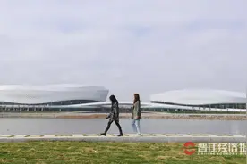 连续三晚亮灯！晋江二体户外运动场春节免费开放图片