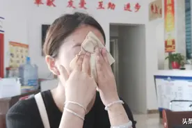 单亲女孩高考前得知母亲患癌：亲戚让我赶紧找人嫁了，问对象要5万块说救我妈图片