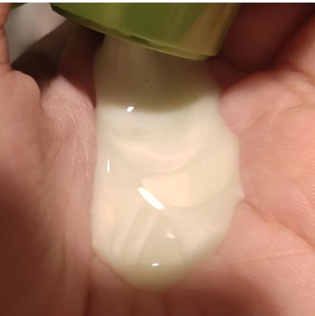 爆款洗发水：平价控油飘柔，柔顺飘香潘婷，去屑实力海飞丝