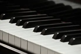 经典音画：钢琴《阿兰胡埃斯协奏曲》图片