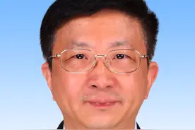 新民晚报社党委书记、社长朱国顺获中国长江韬奋奖图片