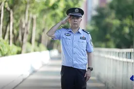 摘掉滤镜，带你认识现实中的重案刑警图片
