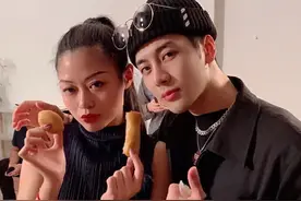 王嘉尔人设崩塌？约网红照片聊天记录曝光，“海王”身份真假难料图片