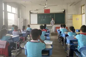 资助班会｜朱里小学：资助政策，助我成长图片