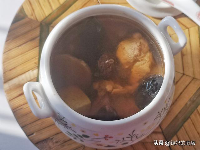 花胶灵芝汤的功效与禁忌 2026年花胶灵芝汤的功效与禁忌症