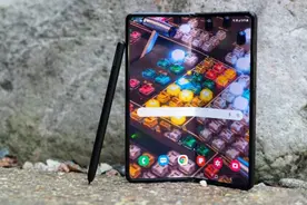 围观！三星 Galaxy Z Fold 3评测：全球首款UDC折叠屏手机，潮奢完美图片