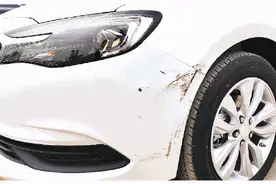 桂林市民新车由4S店代上牌照出了车祸！谁来承担“折旧费”？图片